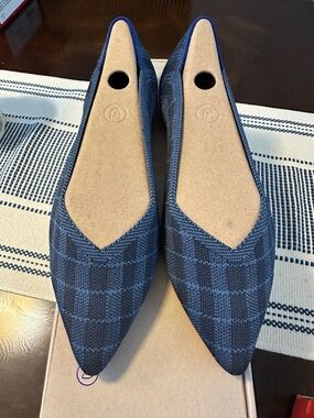 Pre-Loved Rothy’s Indigo Gingham Pointed Toe Blue Plaid Flats (RETIRED)
